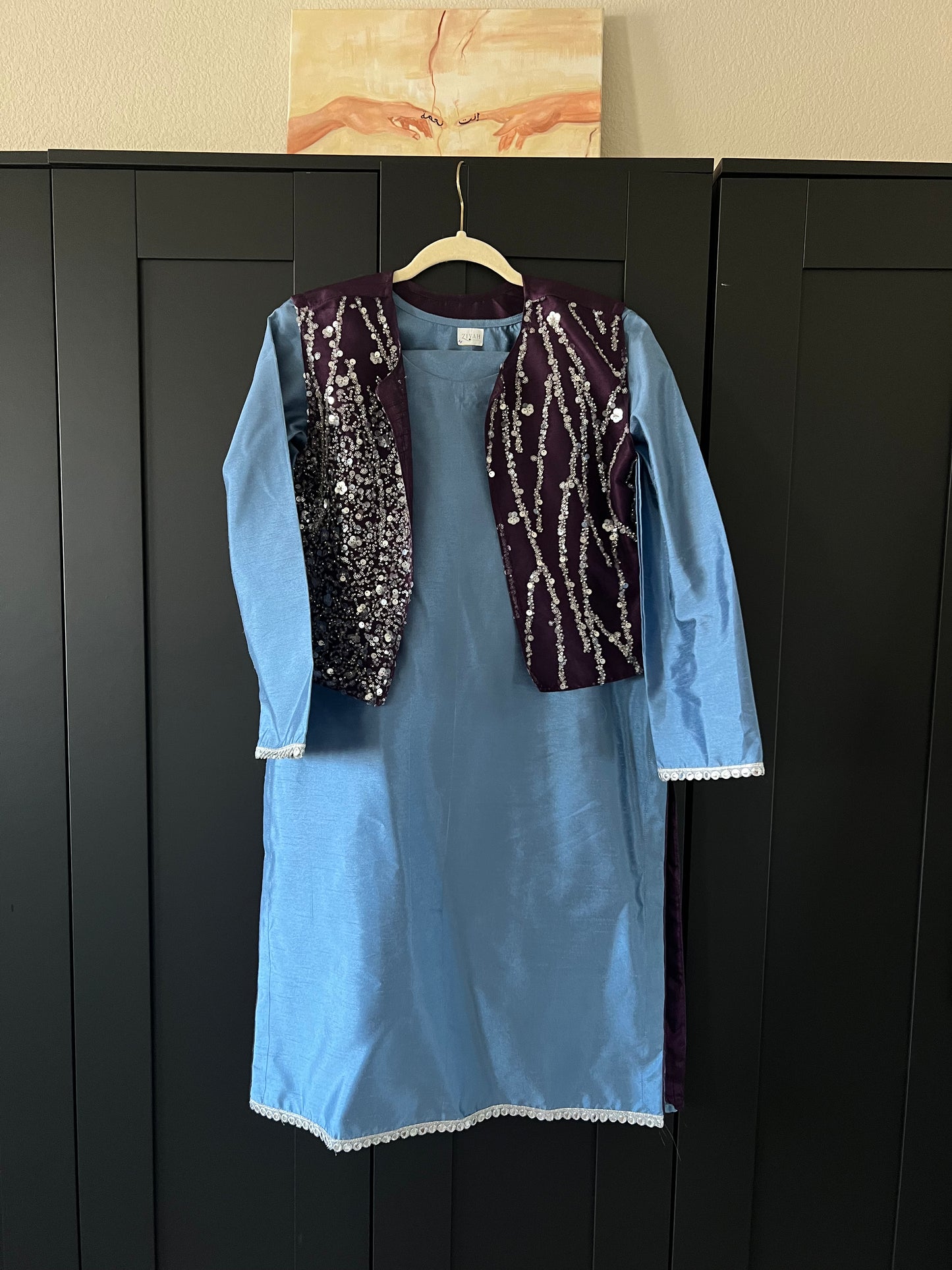 MEDIUM 4 Piece Vest Suit