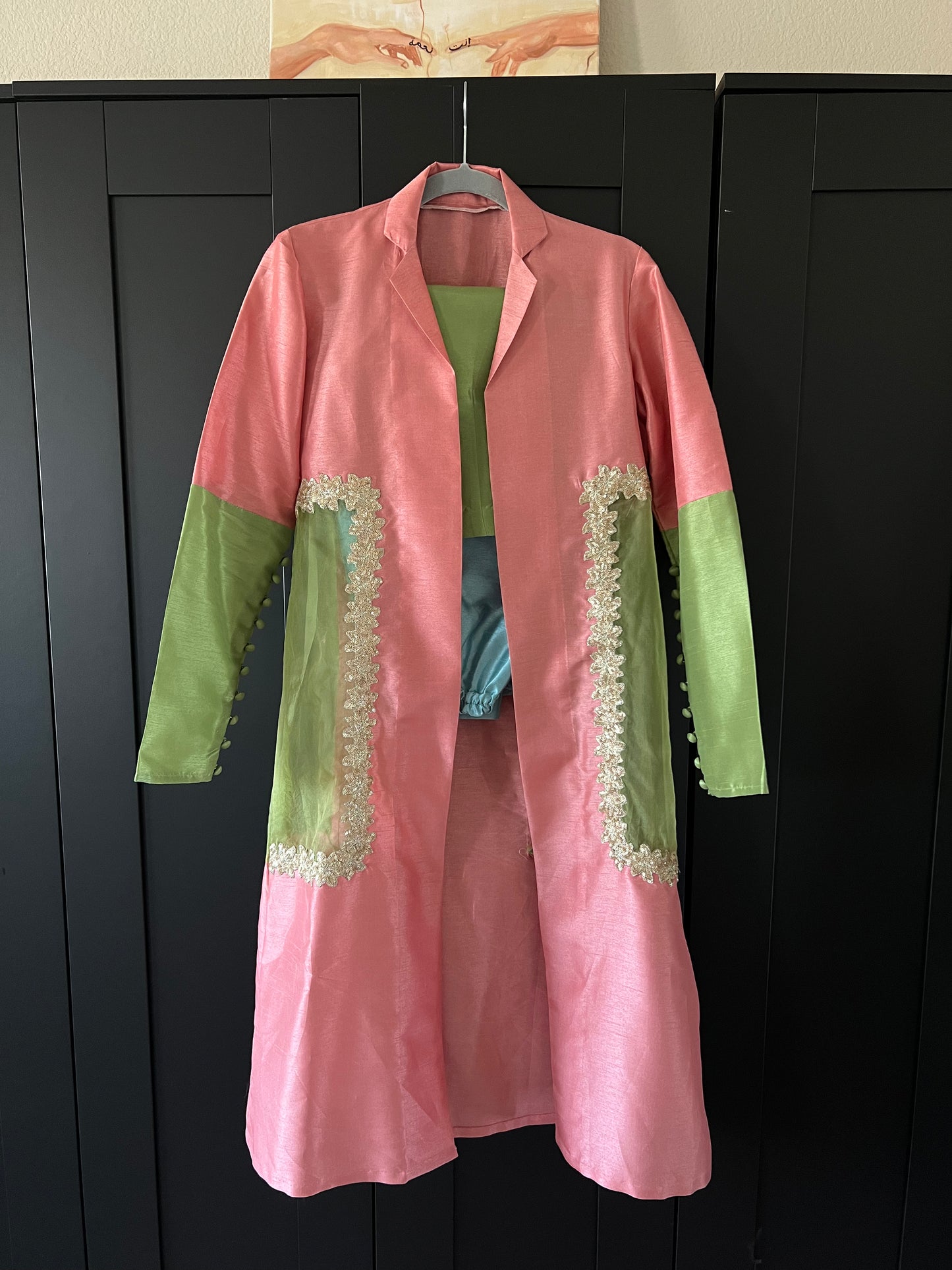 MEDIUM 3 Piece Jacket Suit