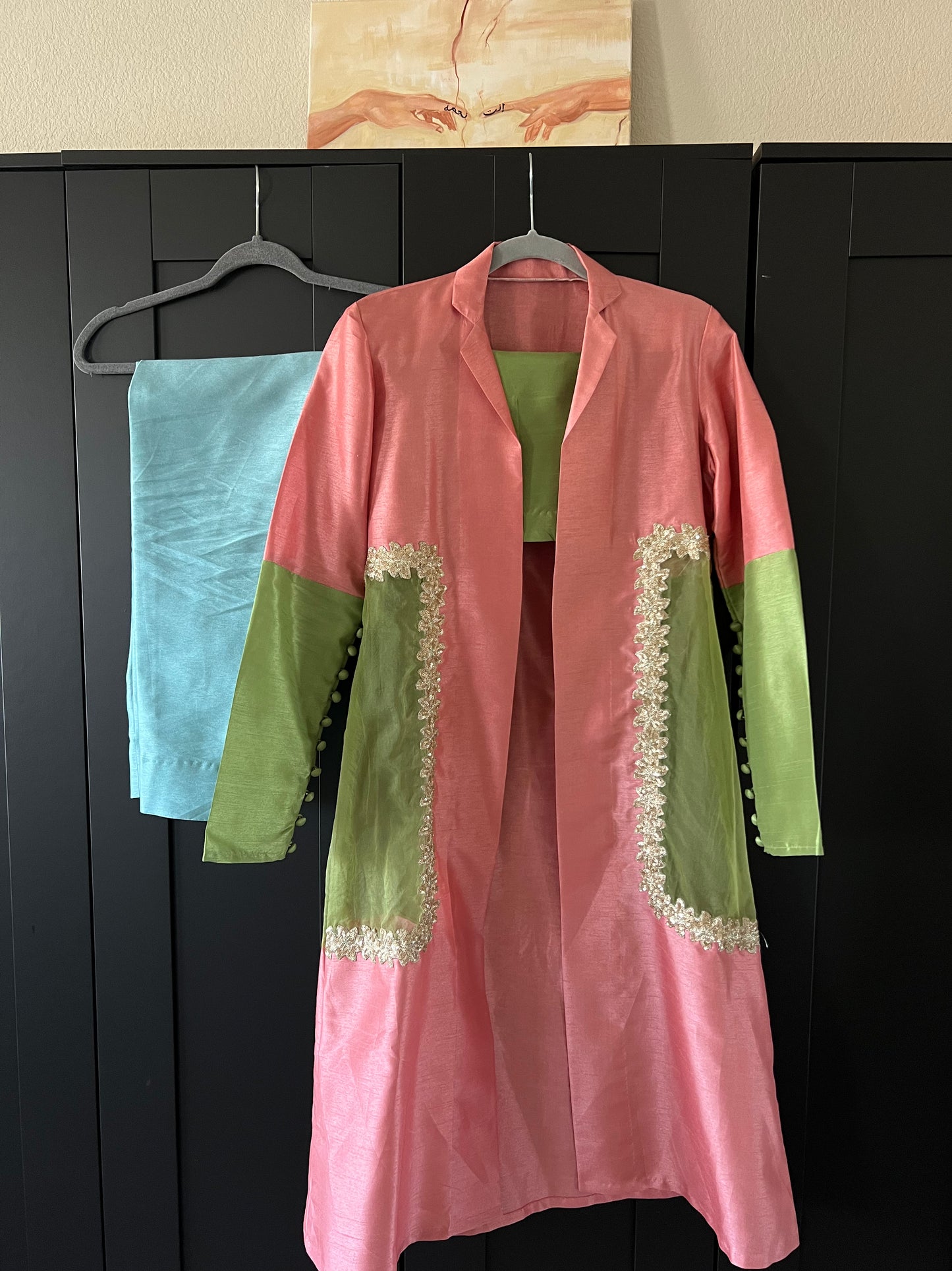 MEDIUM 3 Piece Jacket Suit