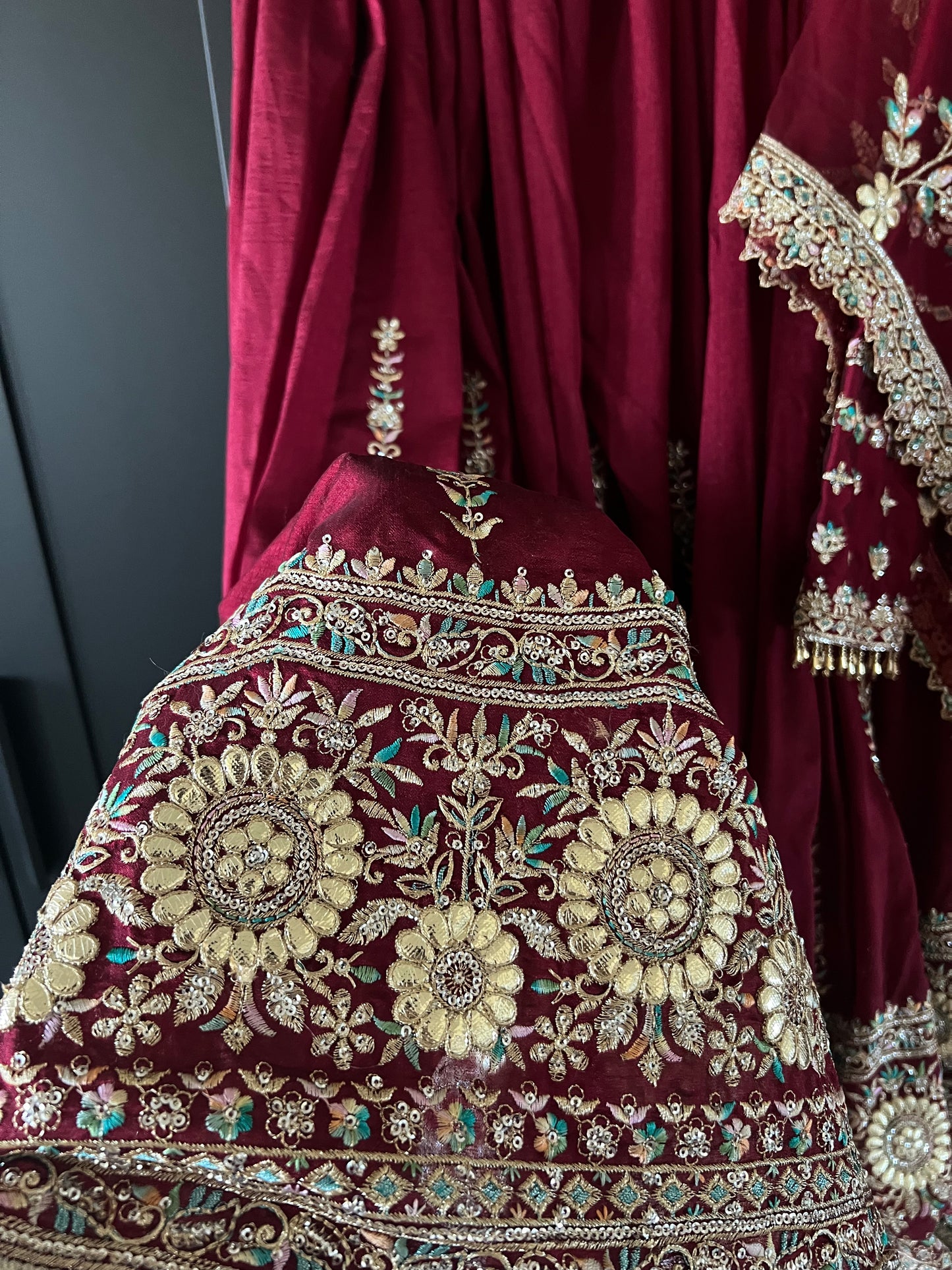 MEDIUM 3 Piece Lashkaraa Red Gharara