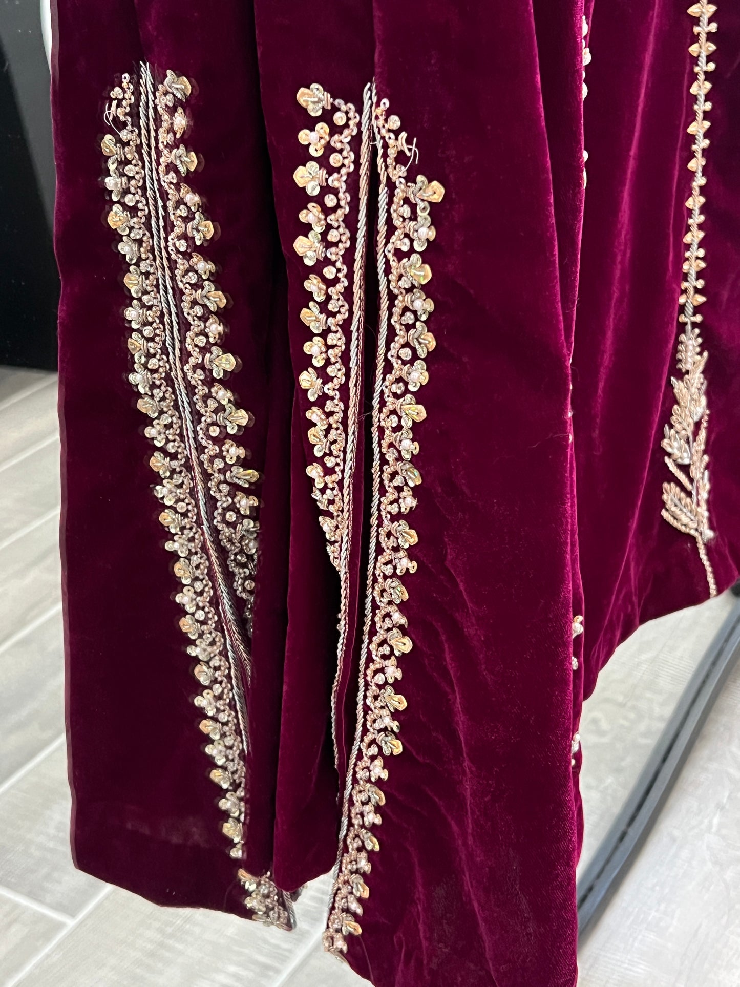 MEDIUM 1 Piece Kaftan