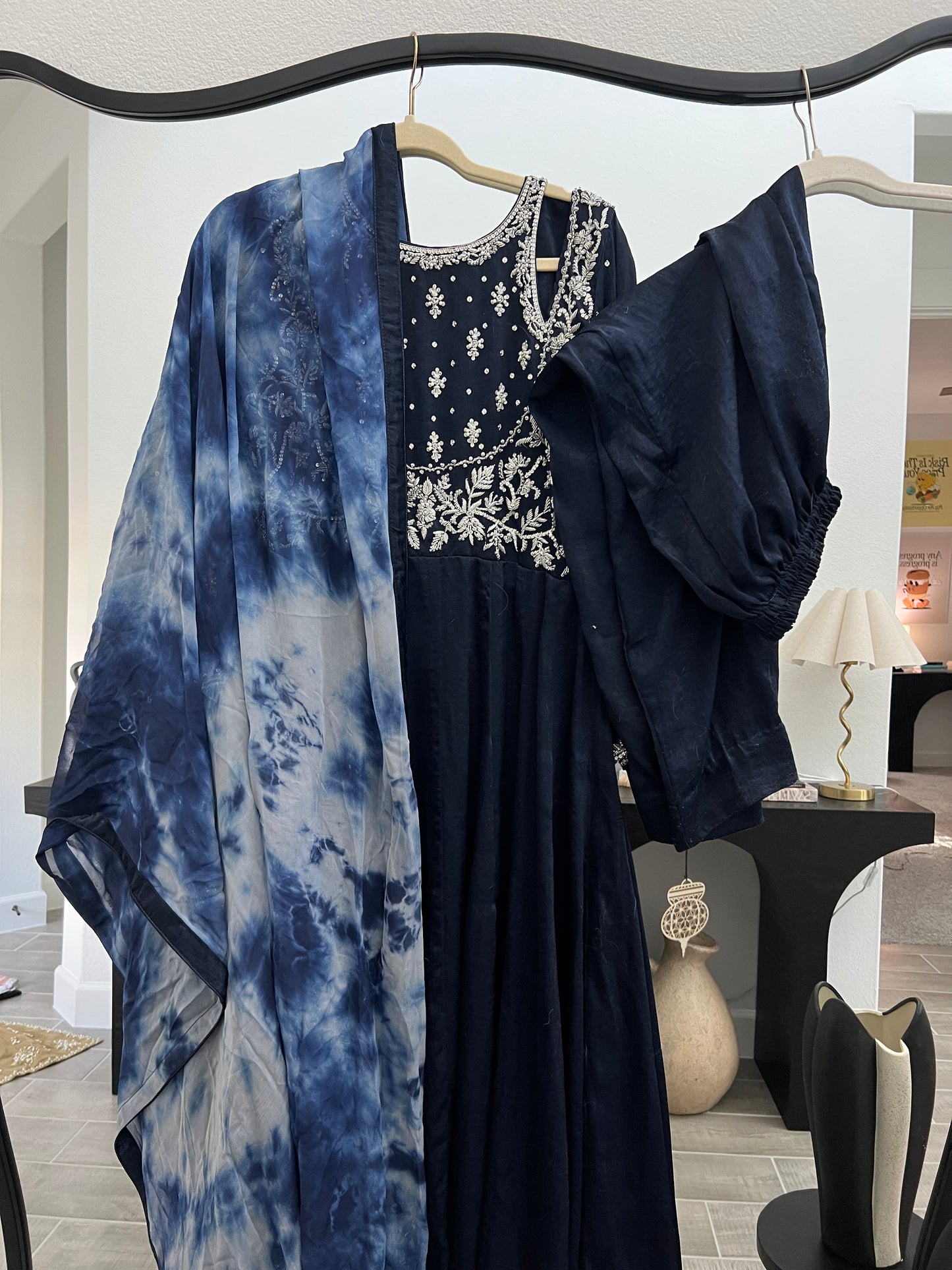 MEDIUM 3 Piece Outfit