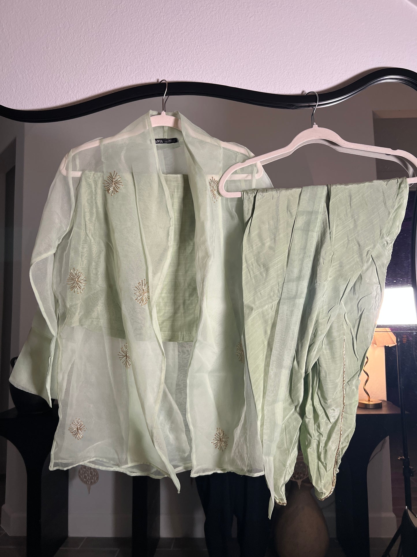 SMALL 4 Piece Outfit