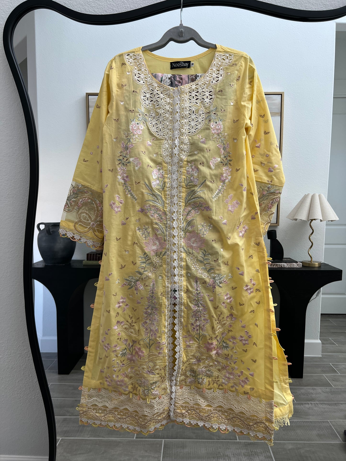 MEDIUM 3 Piece Outfit