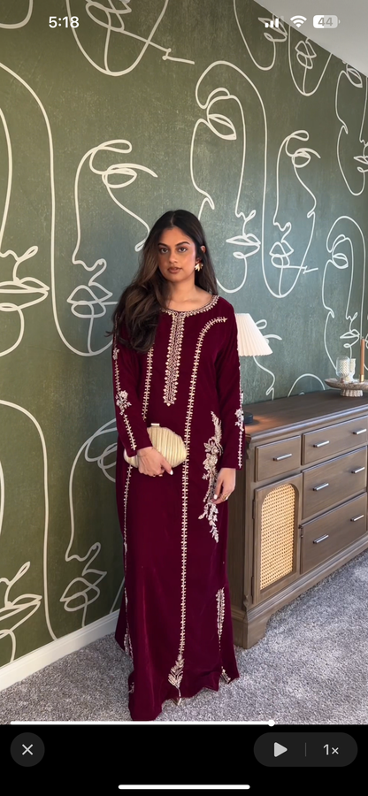 MEDIUM 1 Piece Kaftan